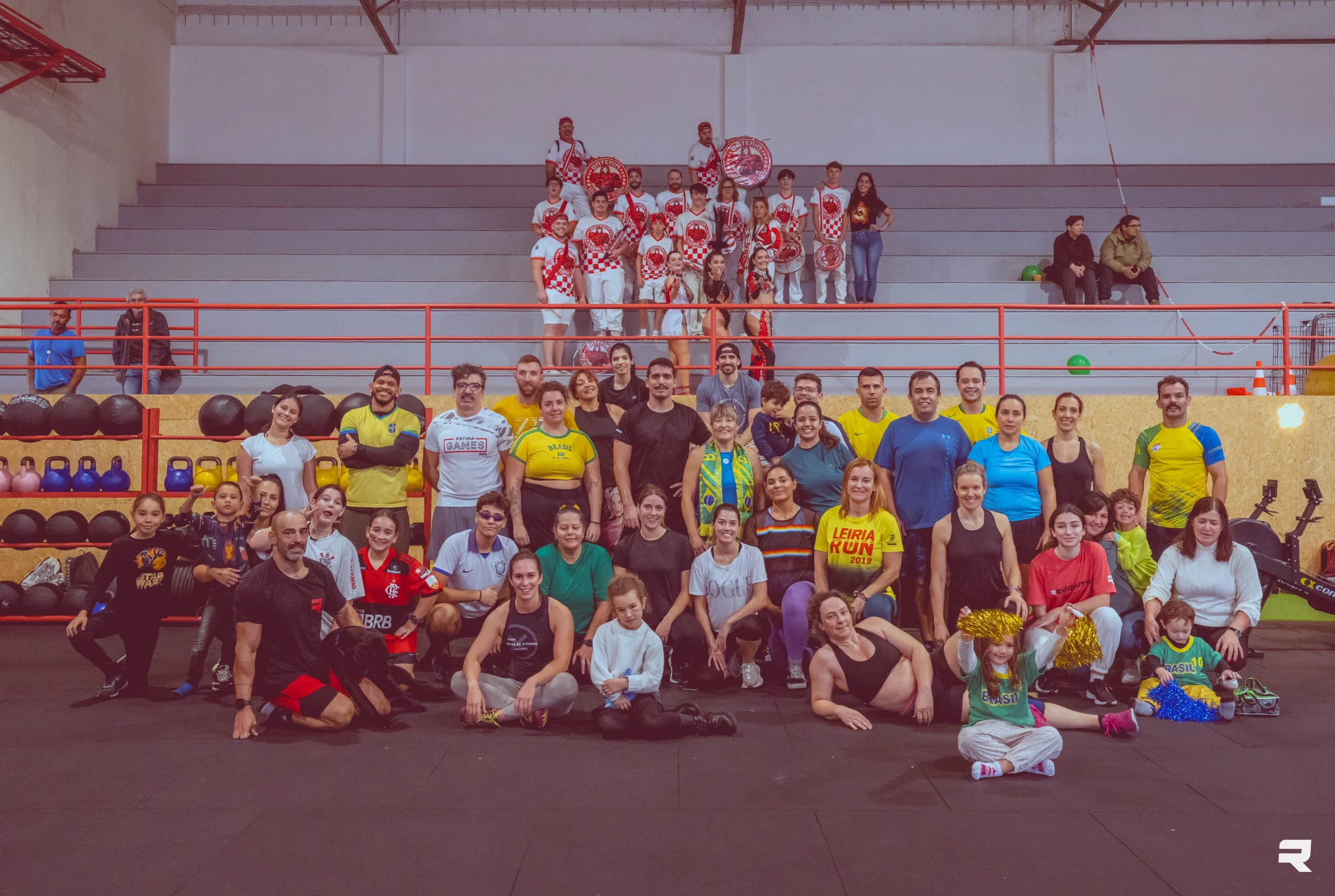 Evento temático da comunidade de CrossFit Figueira da Foz no ginásio Revolution Fitness